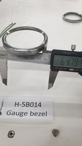 H-5B014 gauge bezel