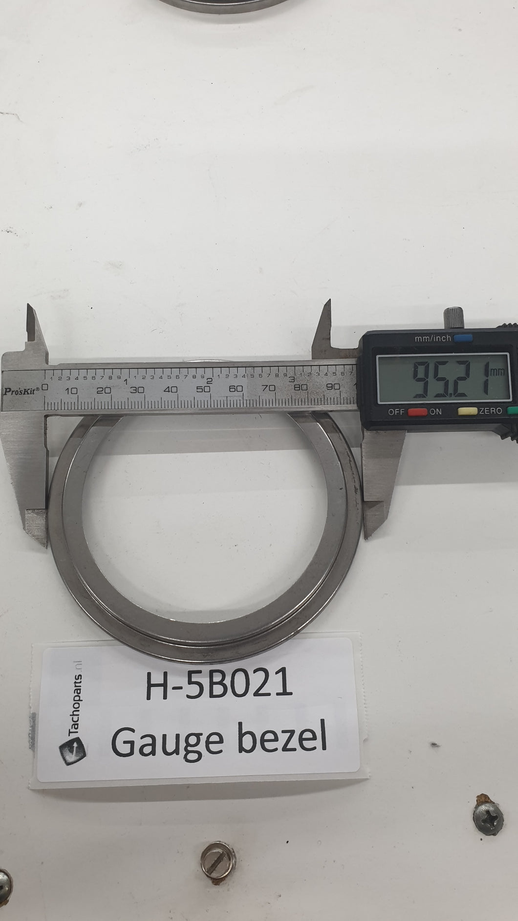H-5B021 gauge bezel