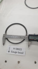 Afbeelding in Gallery-weergave laden, H-5B022 gauge bezel
